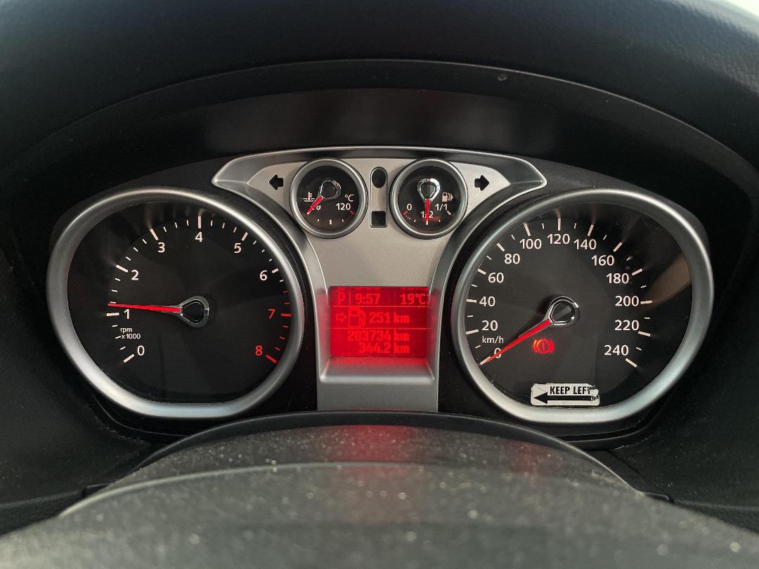 Photo '21' of Ford Focus Photo '21' of Ford Focus