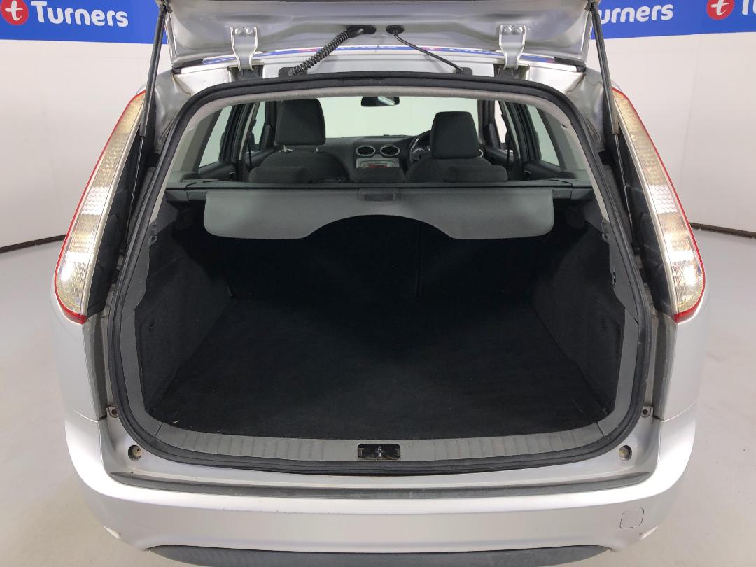 Photo '14' of Ford Focus Photo '14' of Ford Focus