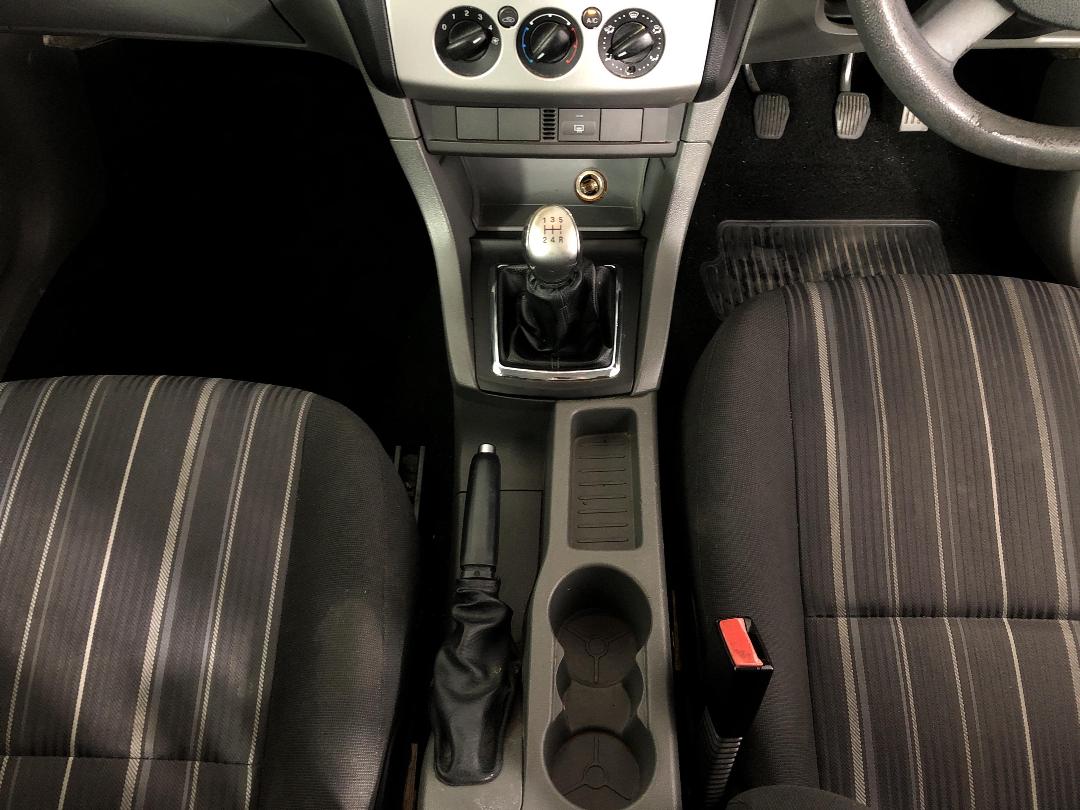 Photo '18' of Ford Focus Photo '18' of Ford Focus