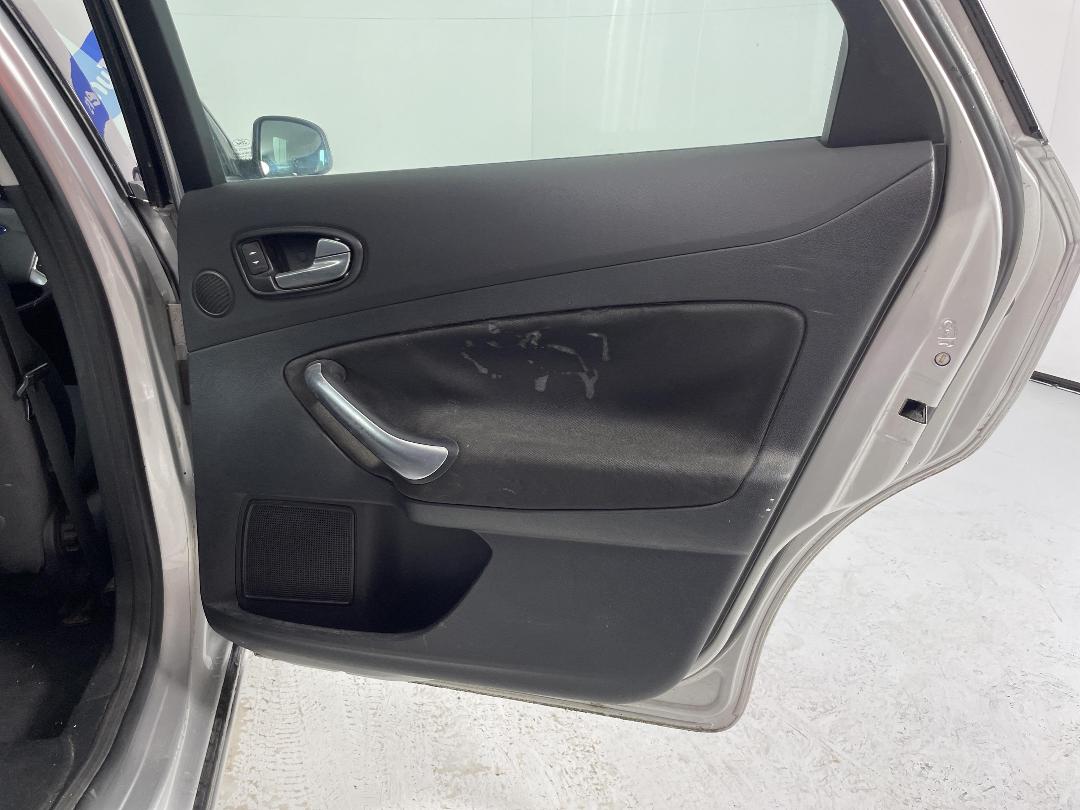 Photo '17' of Ford Mondeo Photo '17' of Ford Mondeo