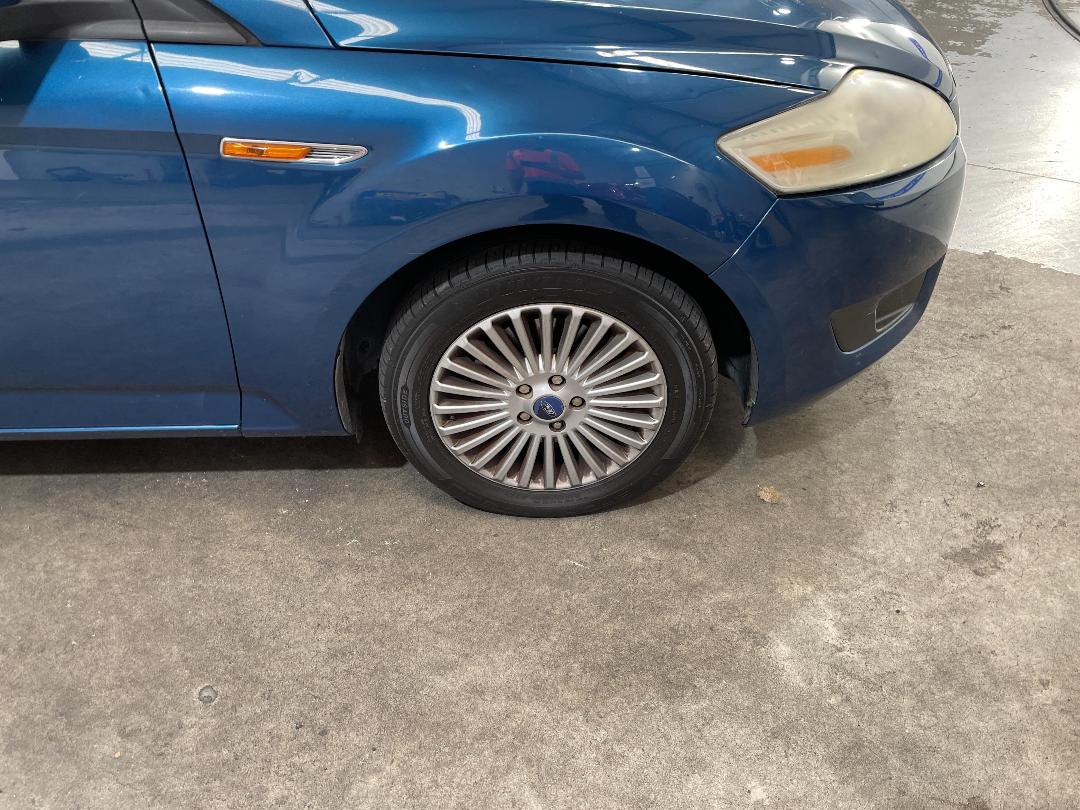 Photo '2' of Ford Mondeo Zetec