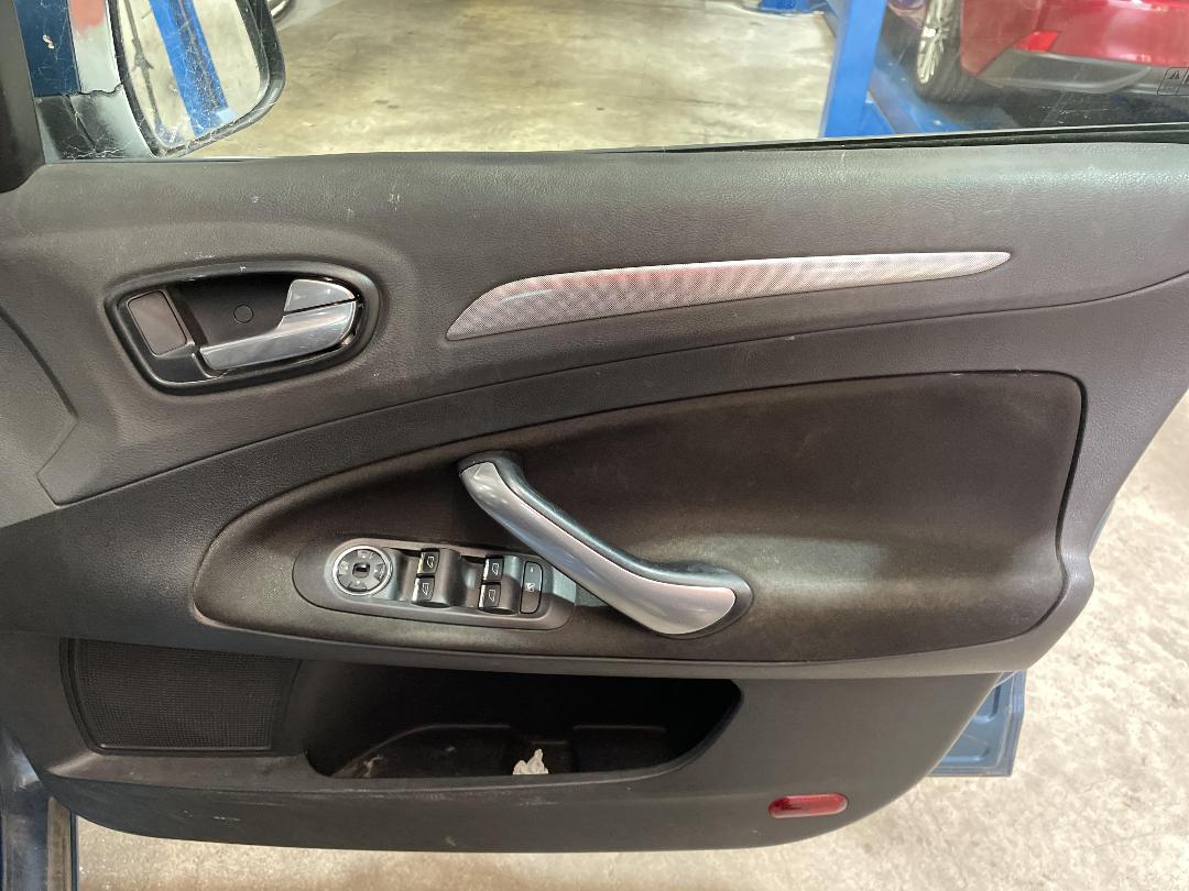 Photo '13' of Ford Mondeo Zetec