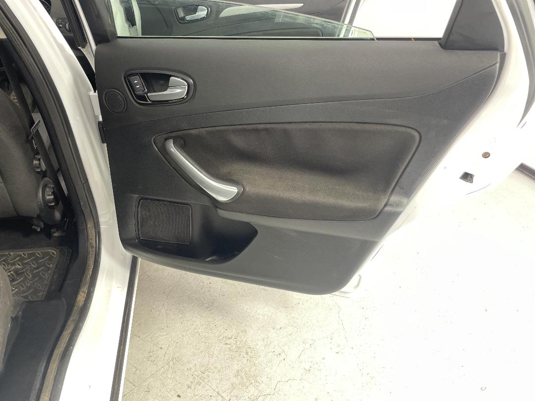 Photo '19' of Ford Mondeo