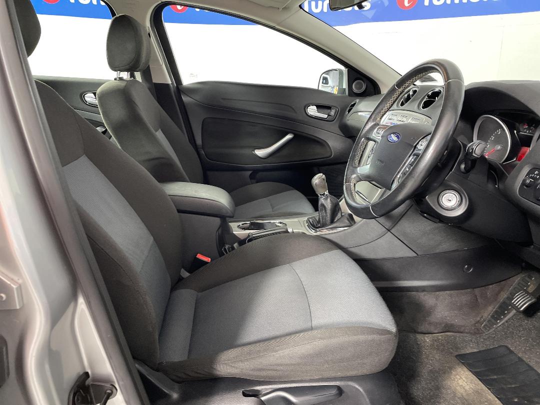 Photo '16' of Ford Mondeo Photo '16' of Ford Mondeo