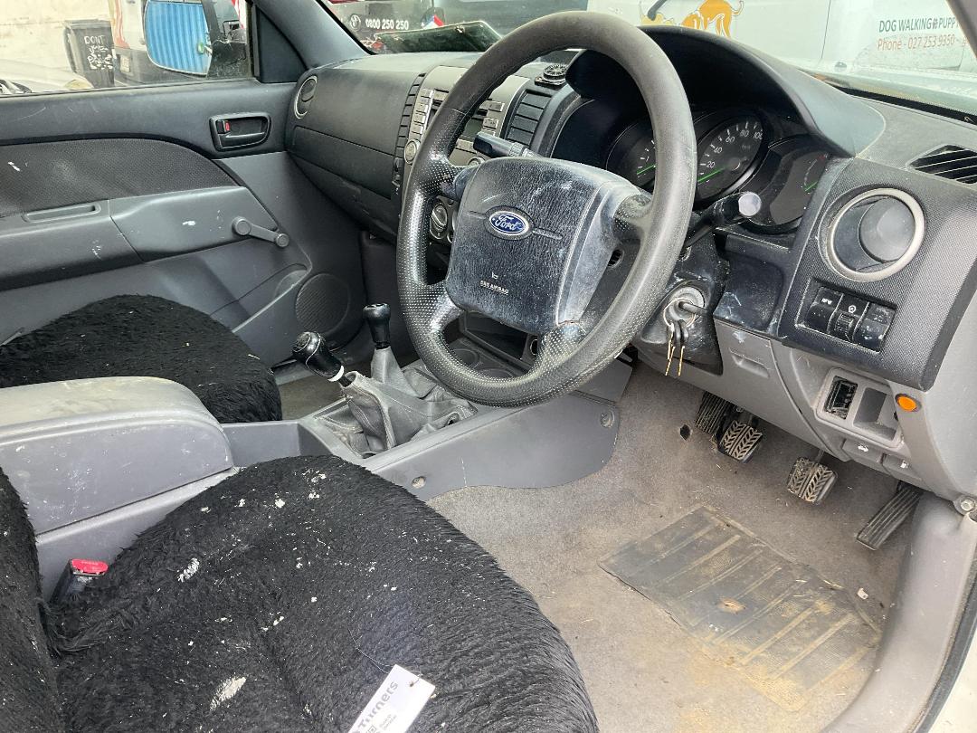 Photo '8' of Ford Ranger TD XL RC W/S Photo '8' of Ford Ranger TD XL RC W/S