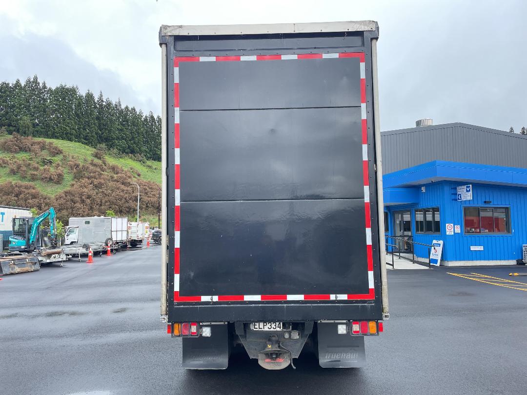 Photo '5' of Freightliner Argosy TSB Curtainsider