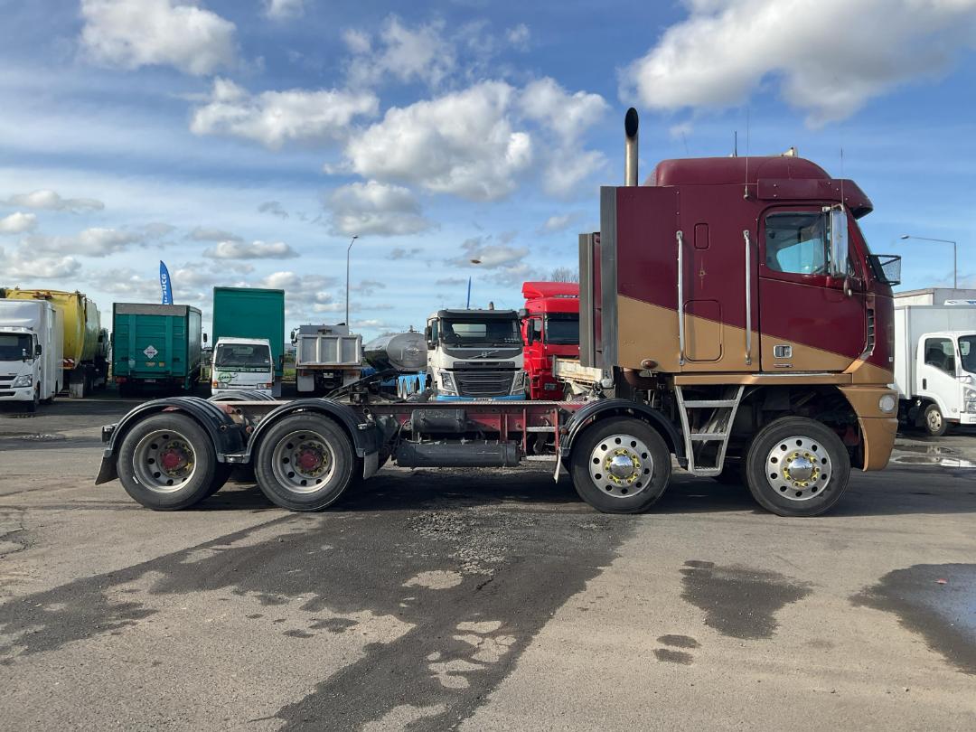 Photo '3' of Freightliner Argosy Cement Blower Tractor Unit Photo '3' of Freightliner Argosy Cement Blower Tractor Unit