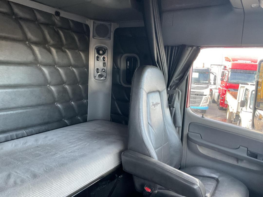 Photo '12' of Freightliner Argosy Cement Blower Tractor Unit Photo '12' of Freightliner Argosy Cement Blower Tractor Unit