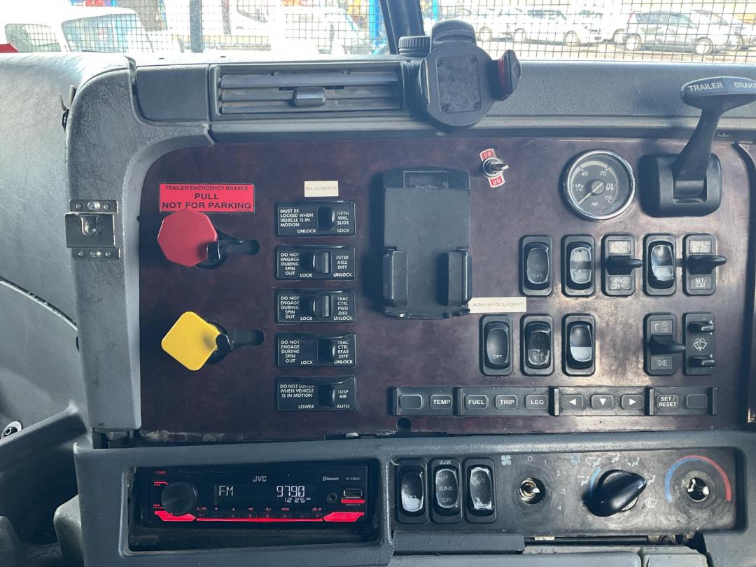 Photo '19' of Freightliner Argosy Cement Blower Tractor Unit Photo '19' of Freightliner Argosy Cement Blower Tractor Unit