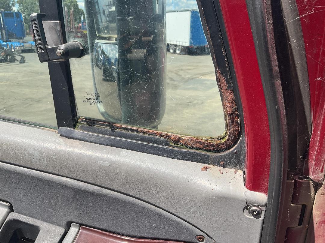 Photo '22' of Freightliner Argosy Cement Blower Tractor Unit