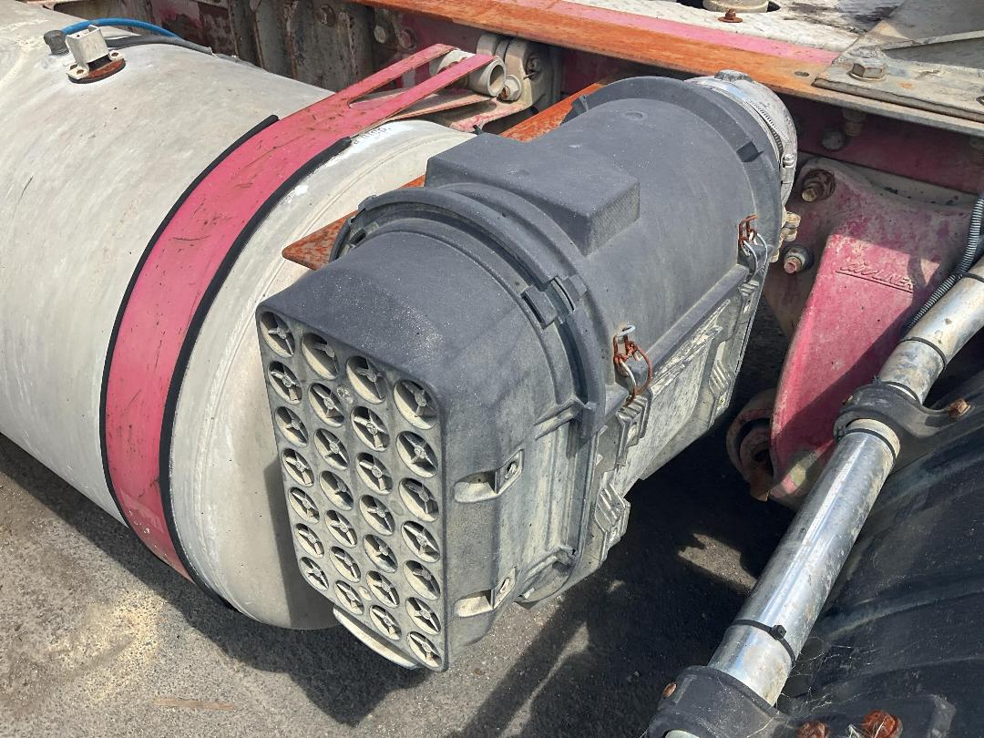 Photo '49' of Freightliner Argosy Cement Blower Tractor Unit