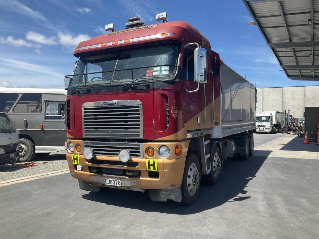 Photo '6' of Freightliner Argosy TSB Tipper