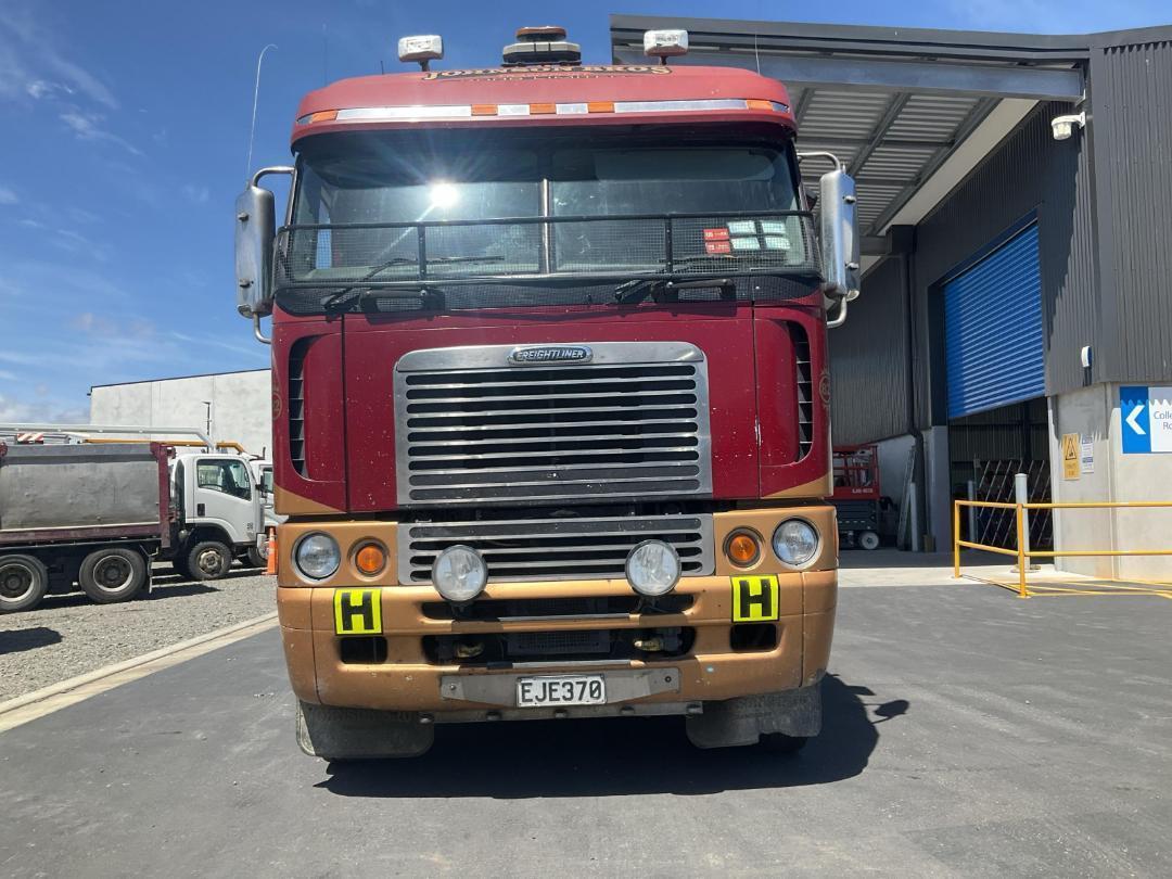 Photo '7' of Freightliner Argosy TSB Tipper
