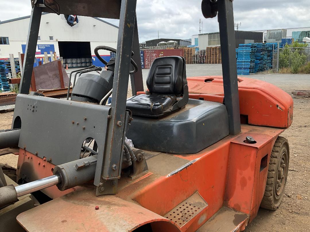 Photo '9' of Heli FD155 Forklift Forklift