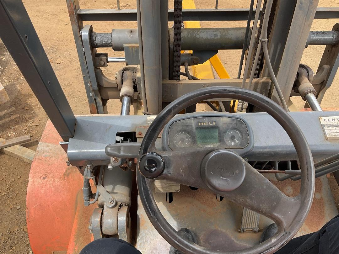 Photo '10' of Heli FD155 Forklift Forklift