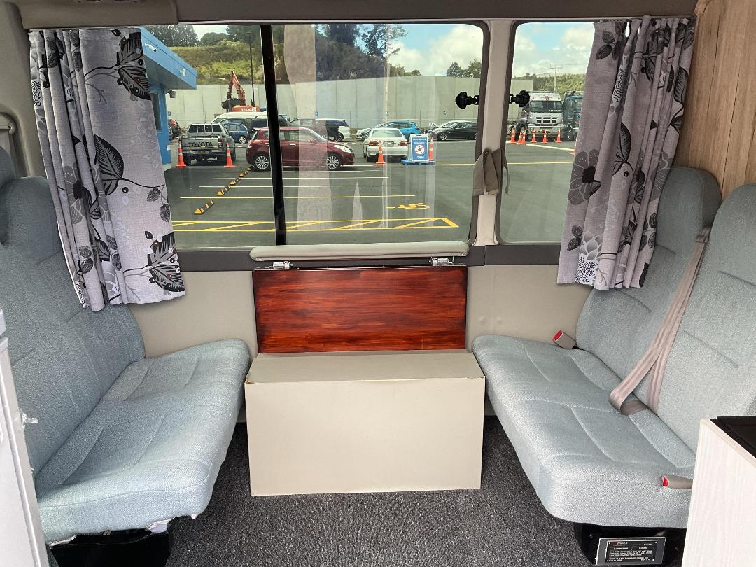 Photo '11' of Hino Liesse XZB50 Motorhome Photo '11' of Hino Liesse XZB50 Motorhome