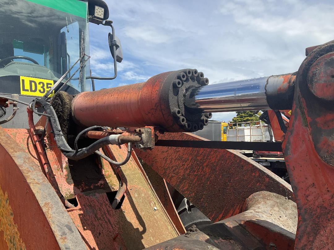Photo '23' of Hitachi ZW220 Wheel Loader