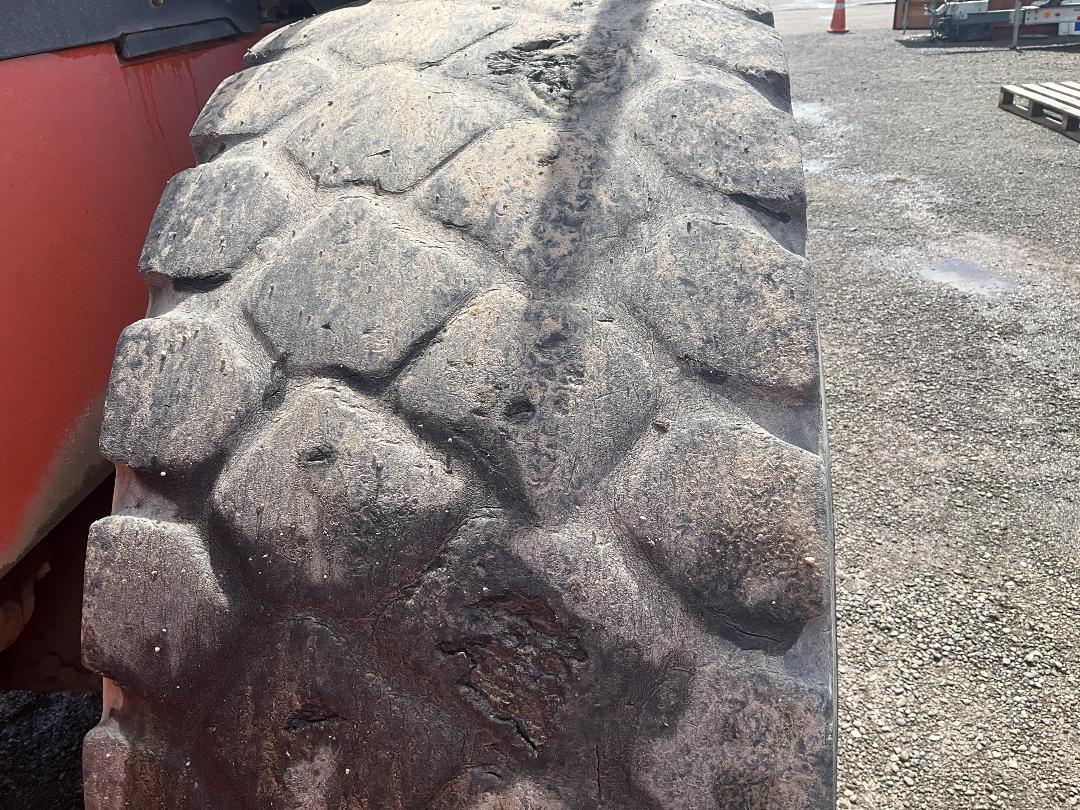 Photo '34' of Hitachi ZW220 Wheel Loader