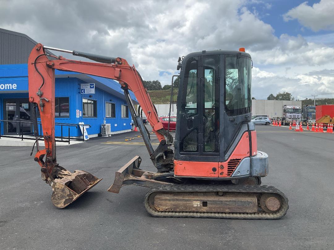 Photo '7' of Hitachi ZX35U/3F Excavator