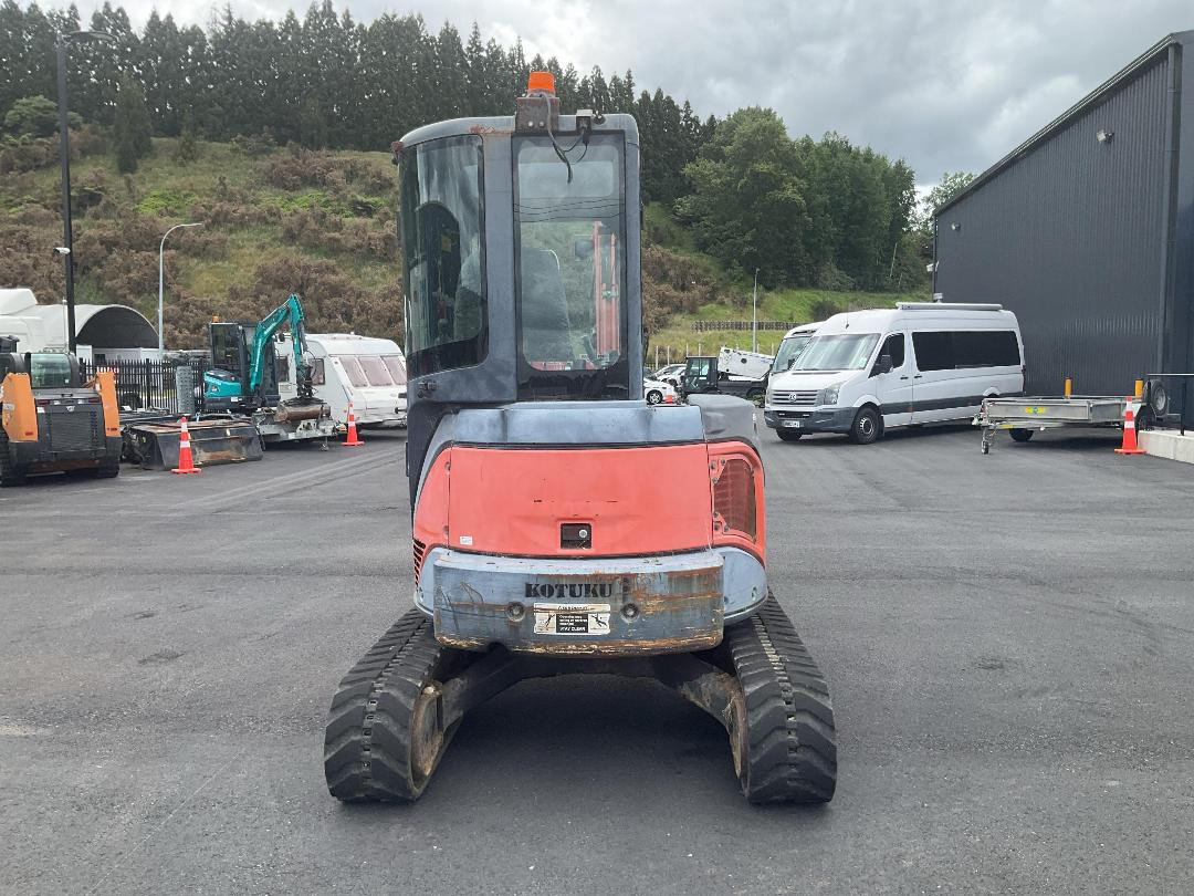 Photo '5' of Hitachi ZX35U/3F Excavator