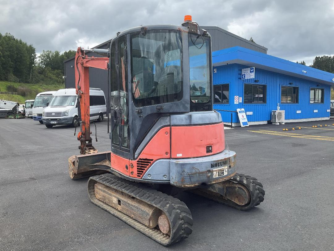 Photo '6' of Hitachi ZX35U/3F Excavator