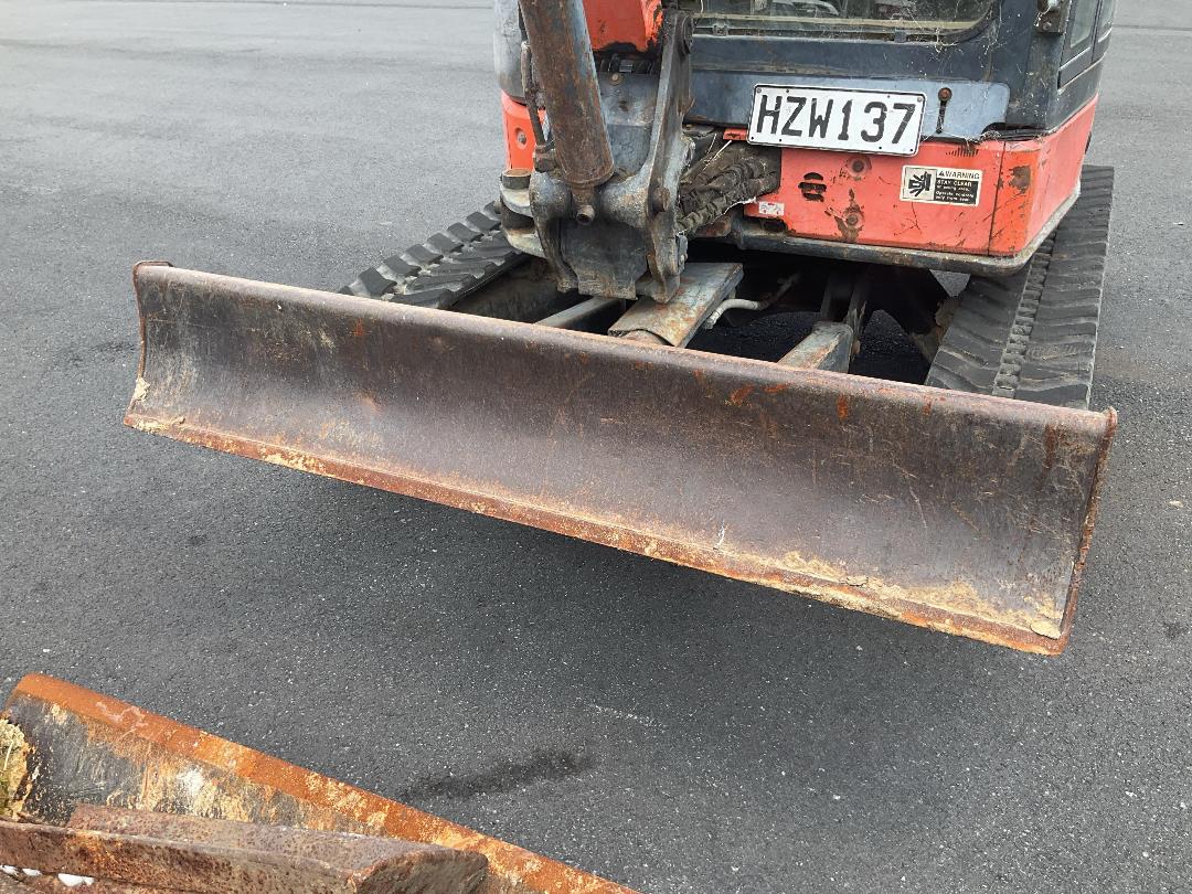 Photo '14' of Hitachi ZX35U/3F Excavator