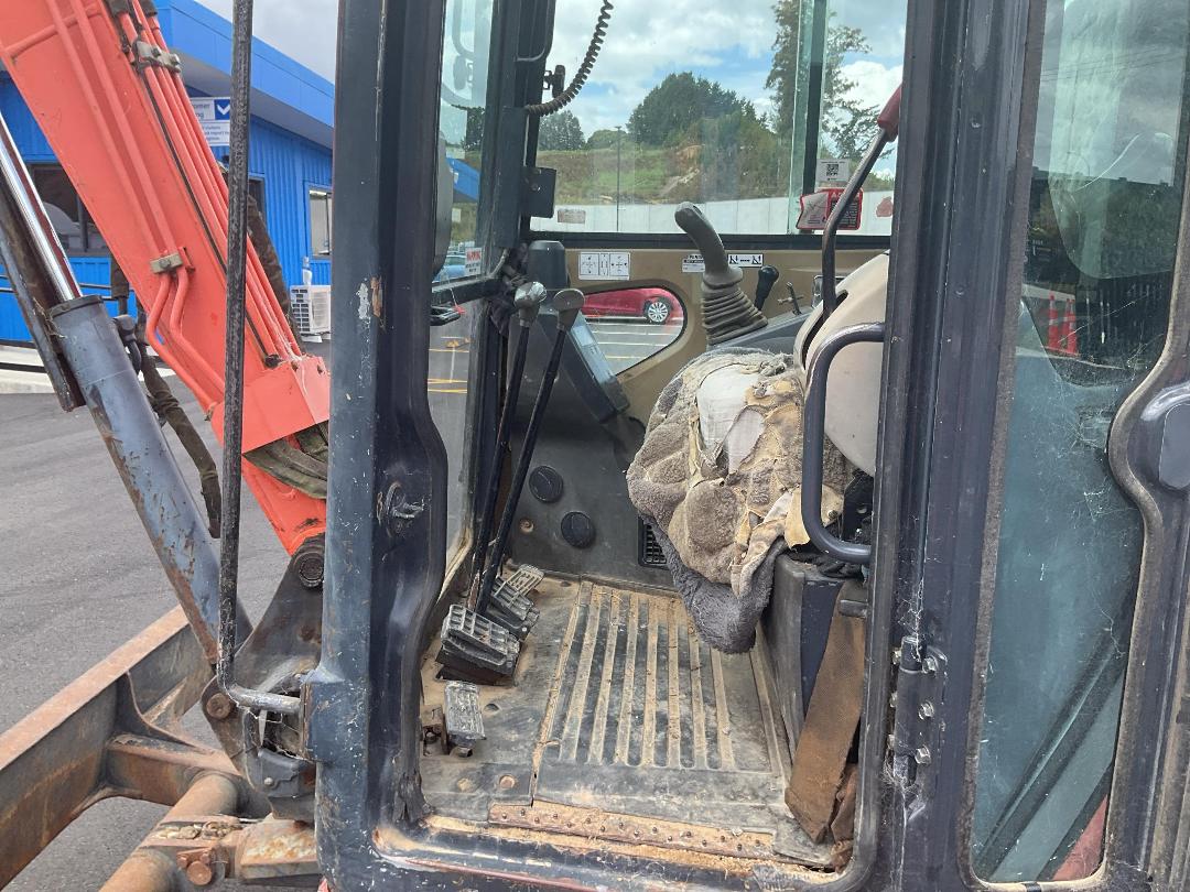 Photo '18' of Hitachi ZX35U/3F Excavator