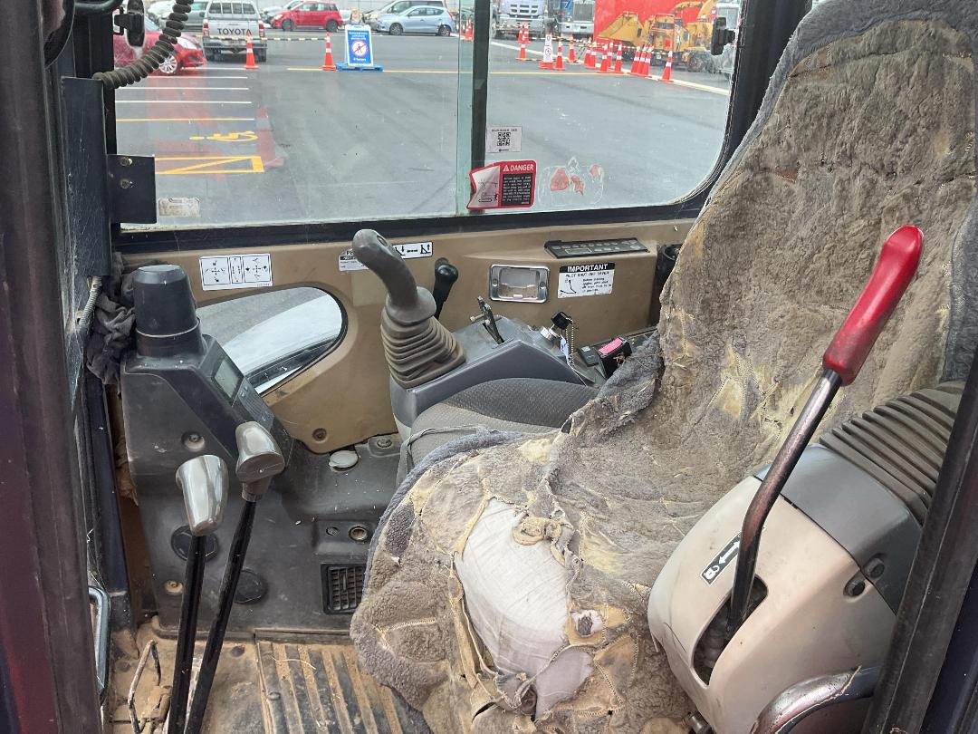 Photo '19' of Hitachi ZX35U/3F Excavator