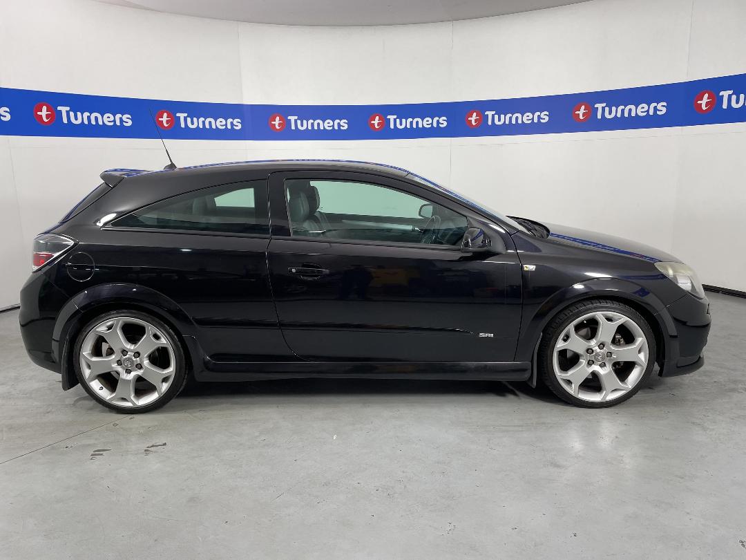 Photo '26' of Holden Astra