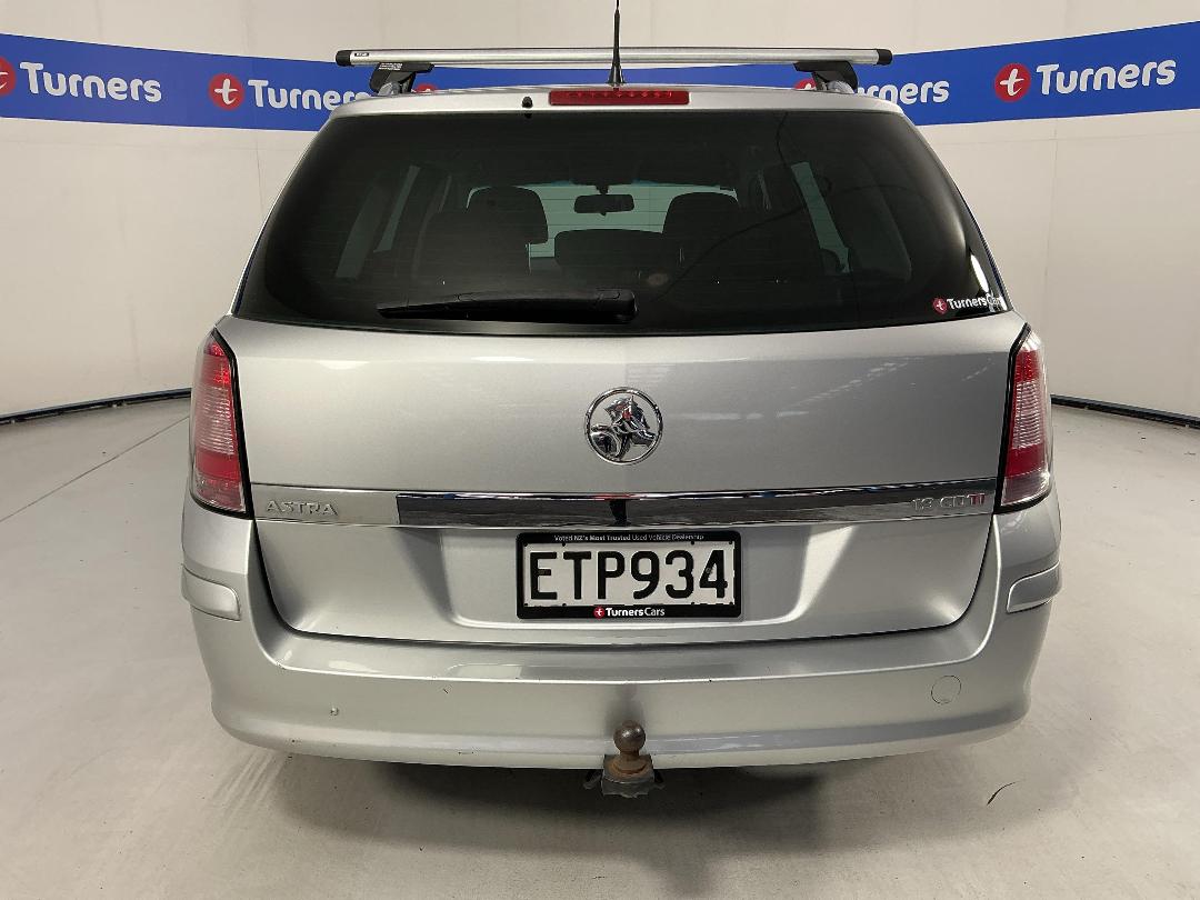 Photo '6' of Holden Astra