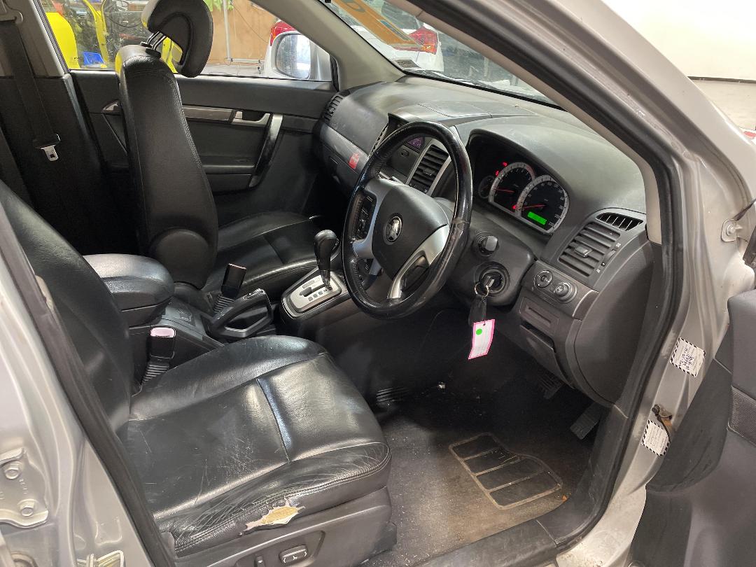 Photo '7' of Holden Captiva 7 LX V6