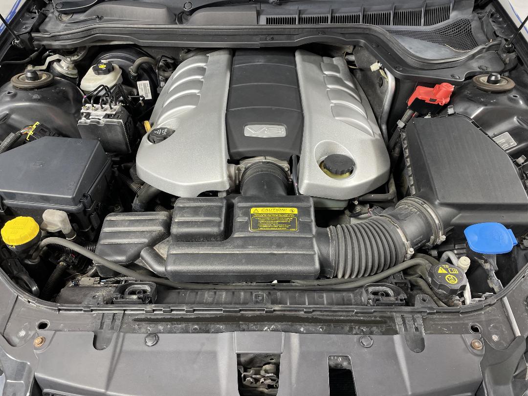 Photo '13' of Holden Commodore