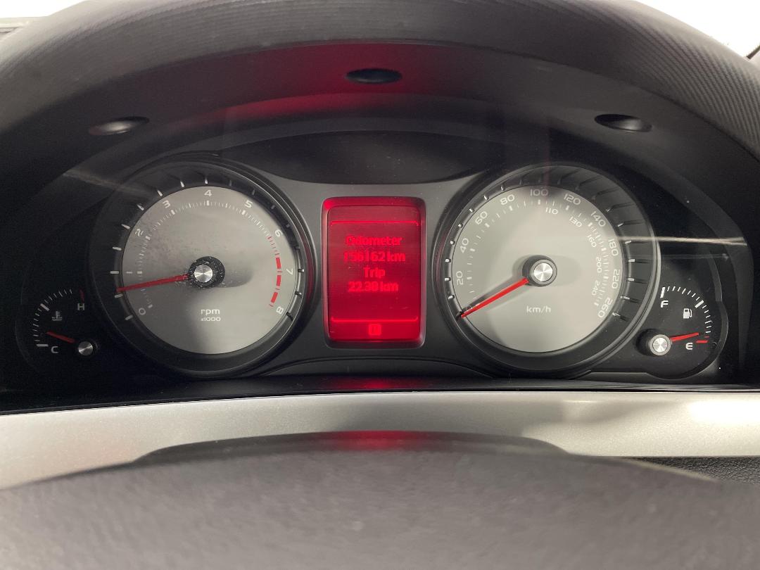 Photo '21' of Holden Commodore