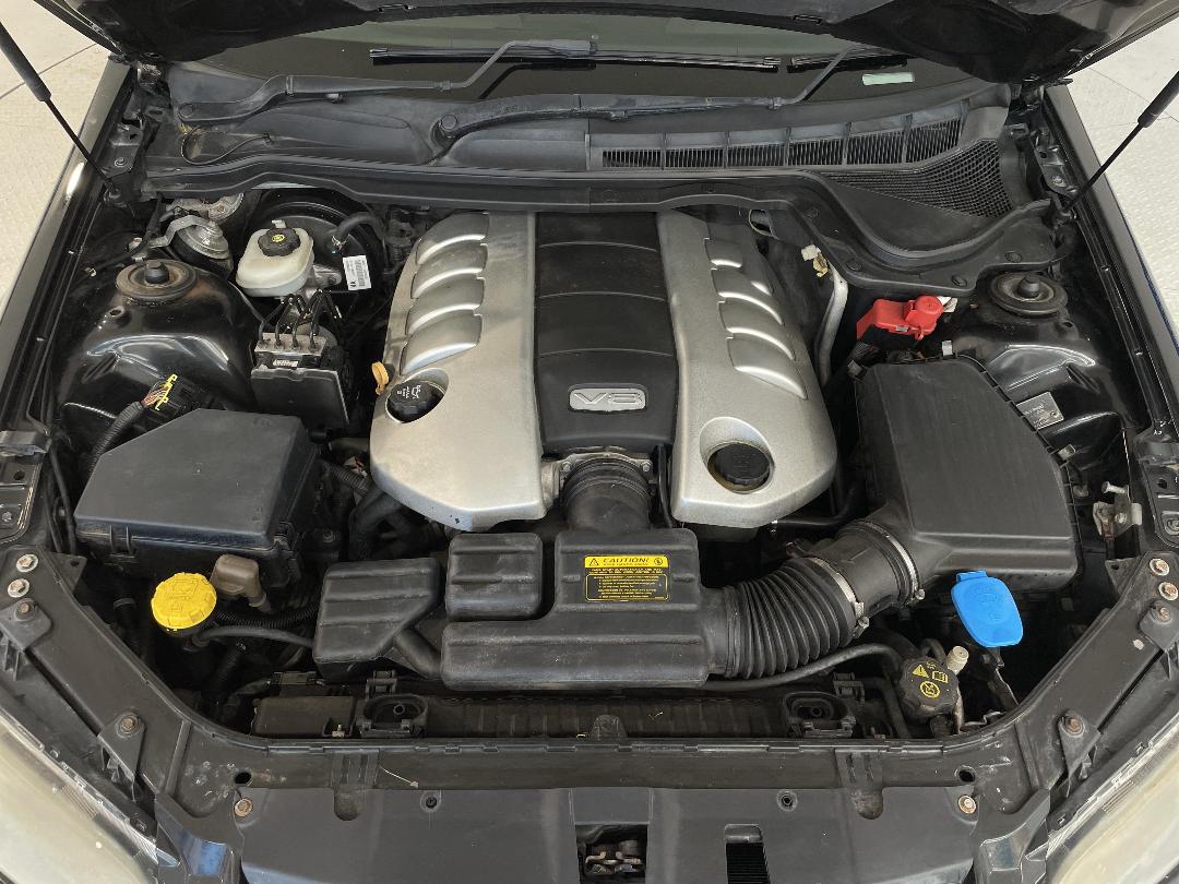 Photo '13' of Holden Commodore