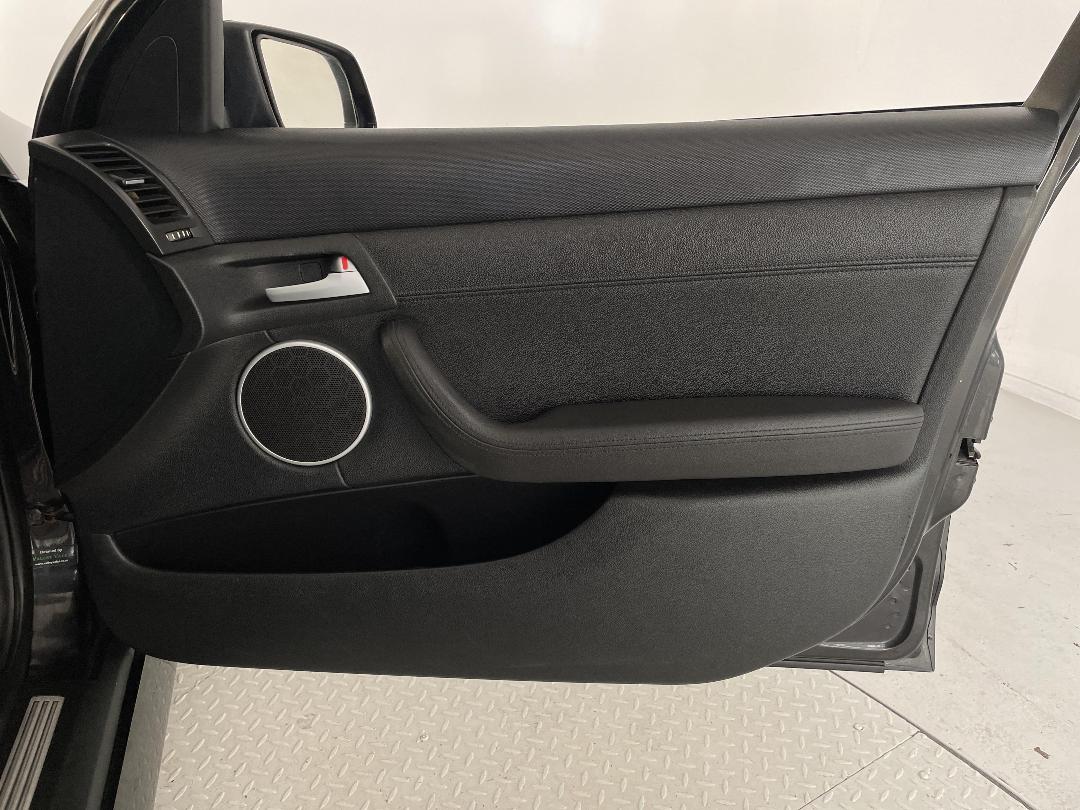 Photo '15' of Holden Commodore