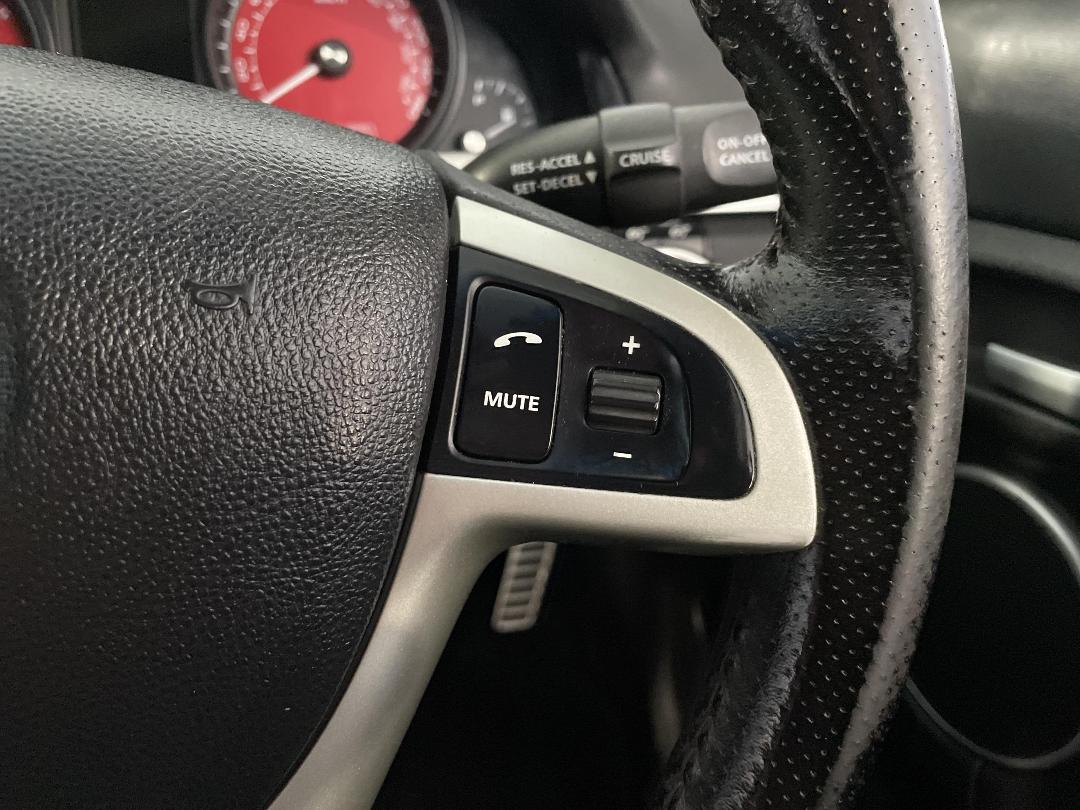 Photo '24' of Holden Commodore