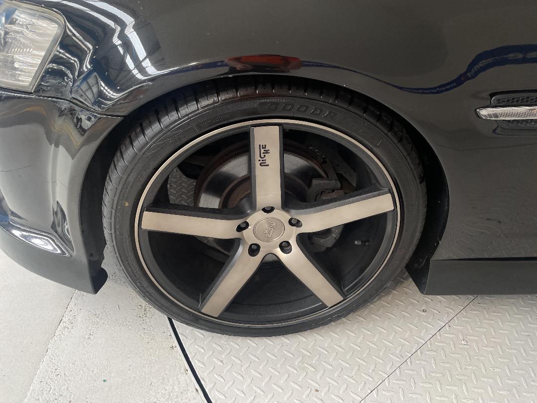 Photo '10' of Holden Commodore