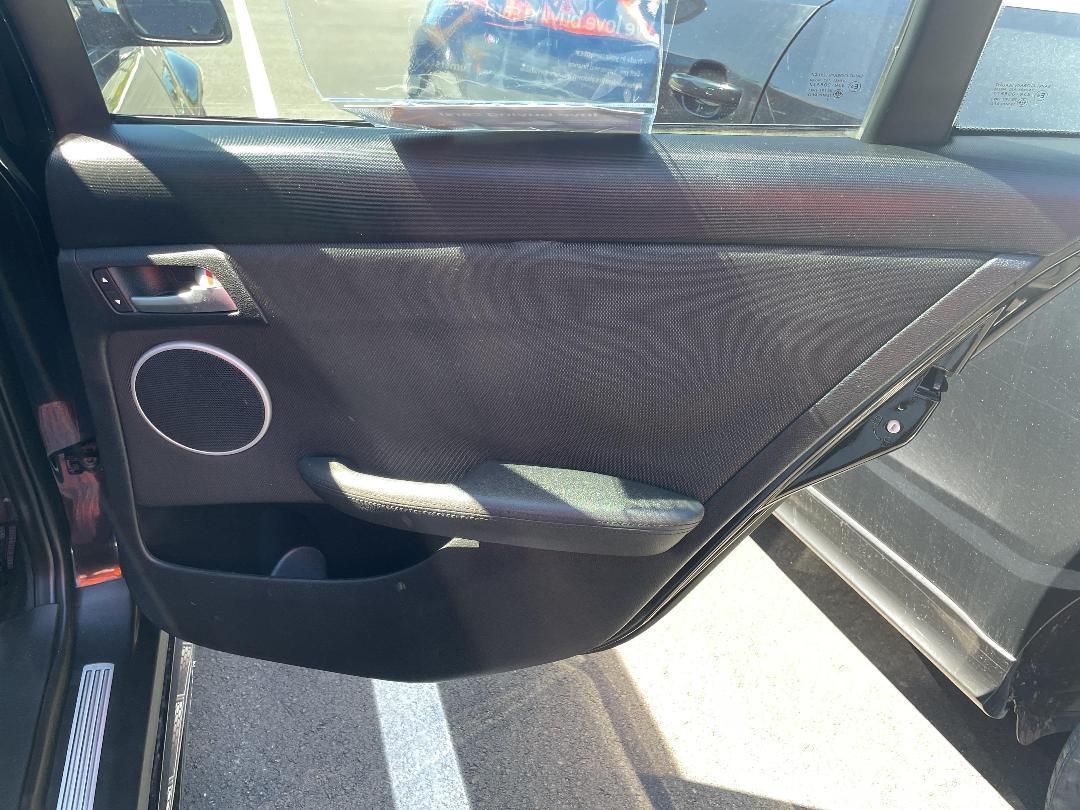 Photo '16' of Holden Commodore SS Photo '16' of Holden Commodore SS