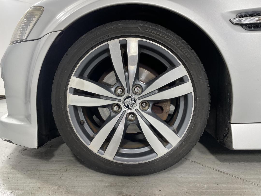 Photo '10' of Holden Commodore