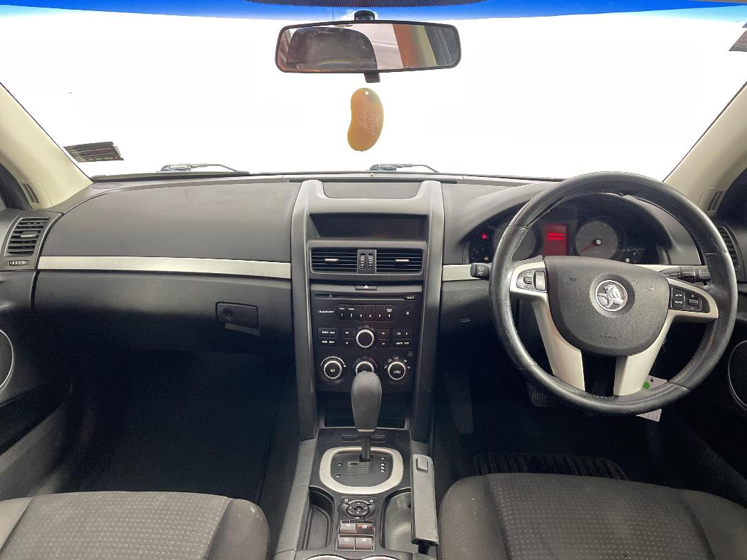 Photo '17' of Holden Commodore