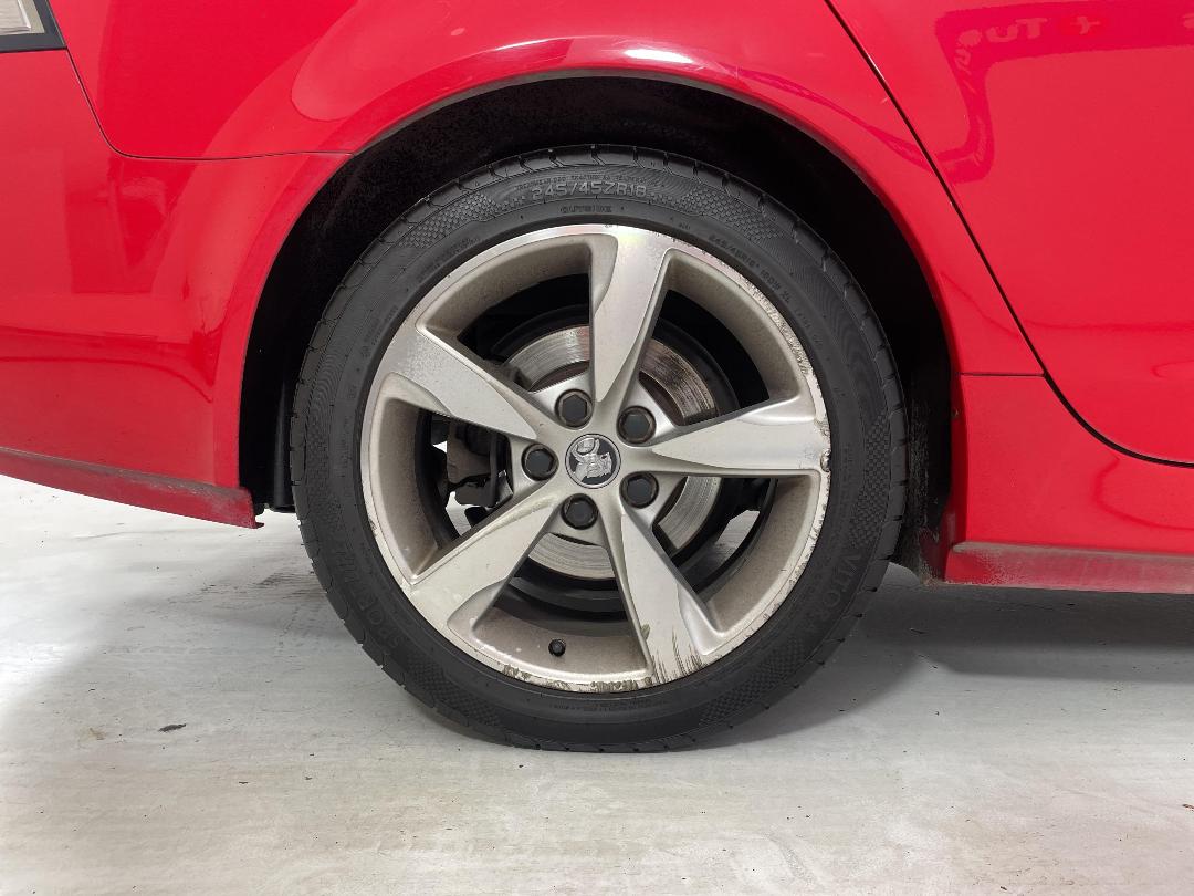 Photo '12' of Holden Commodore