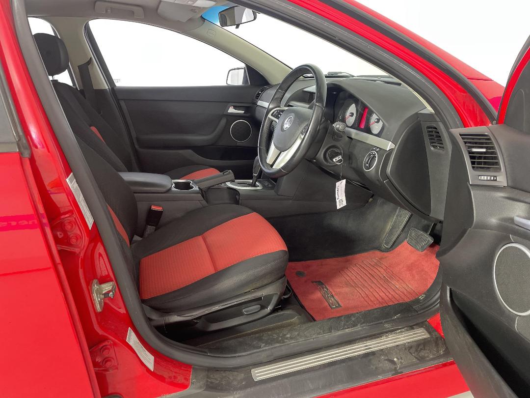 Photo '16' of Holden Commodore