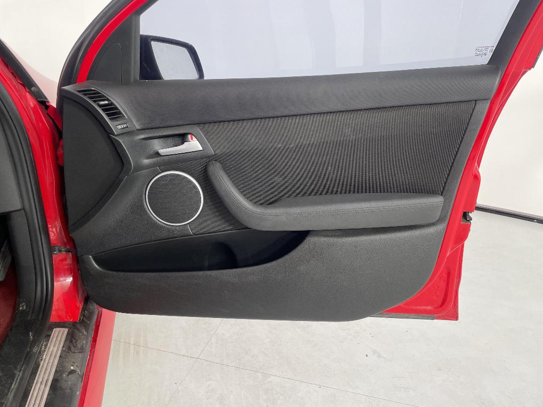 Photo '15' of Holden Commodore