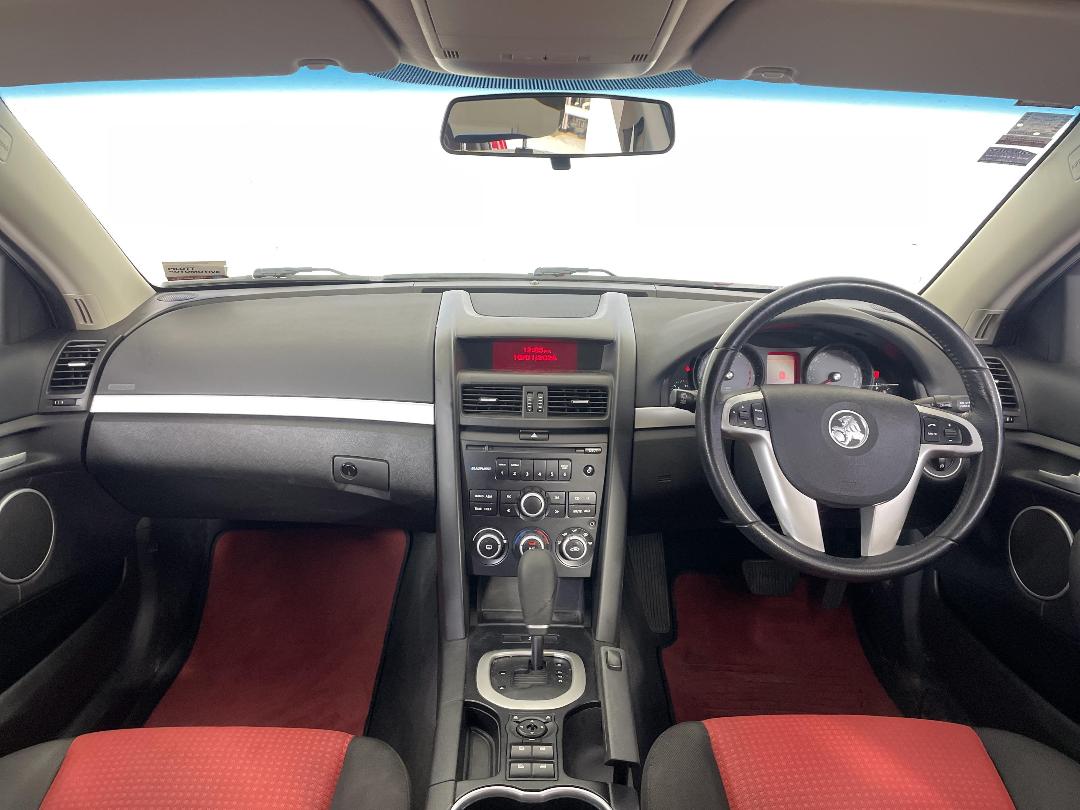 Photo '17' of Holden Commodore