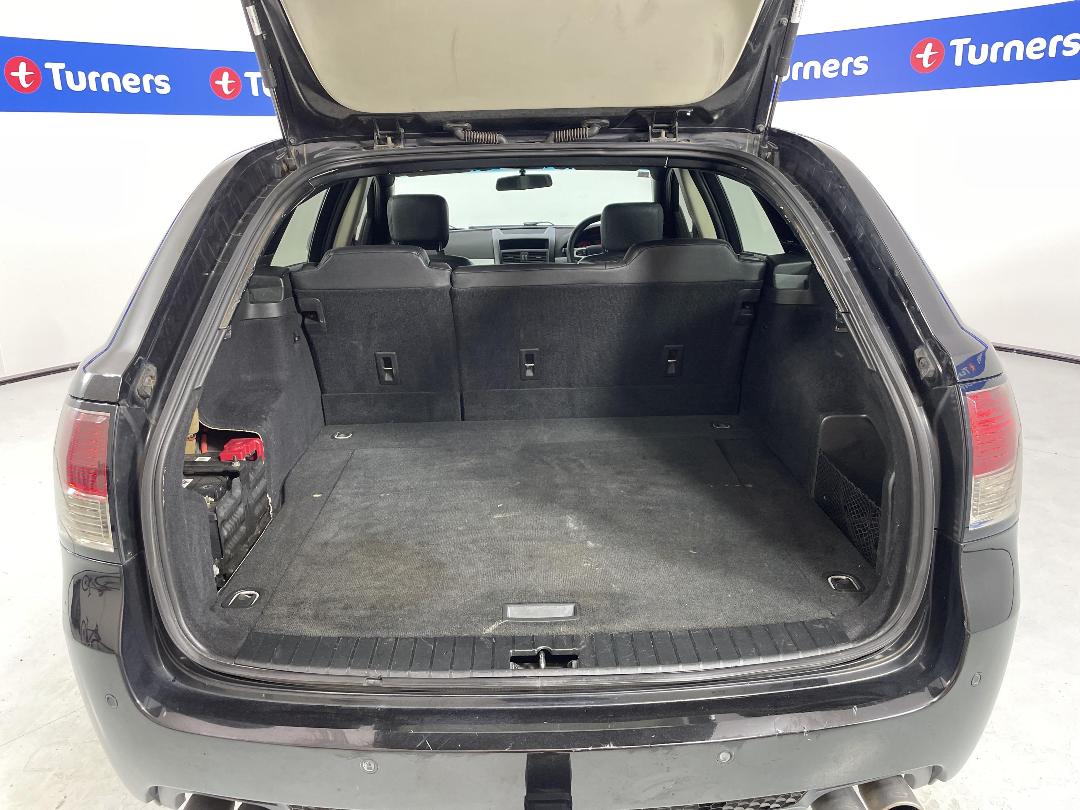 Photo '14' of Holden Commodore