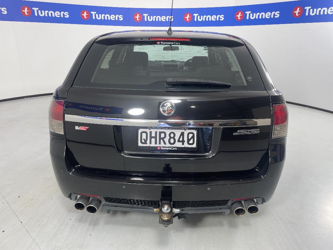 Photo '6' of Holden Commodore