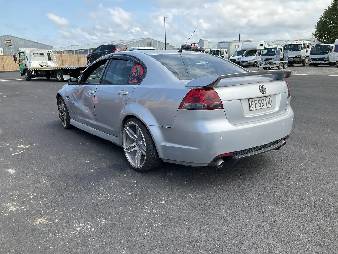 Photo '4' of Holden Commodore SV6