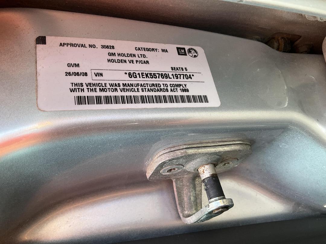 Photo '8' of Holden Commodore SV6