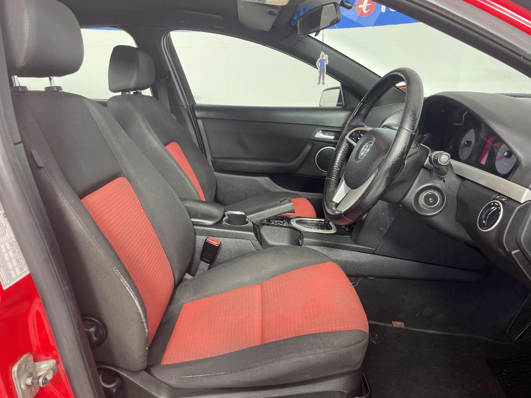 Photo '16' of Holden Commodore