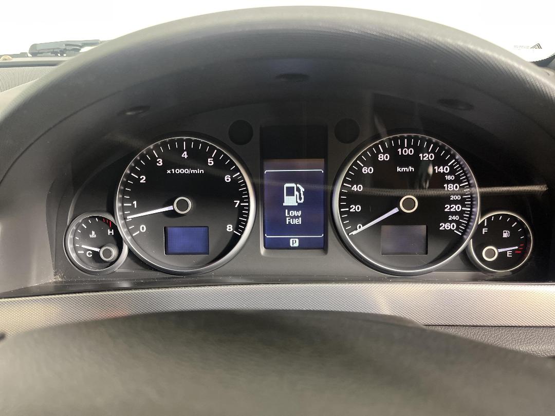 Photo '21' of Holden Commodore Photo '21' of Holden Commodore